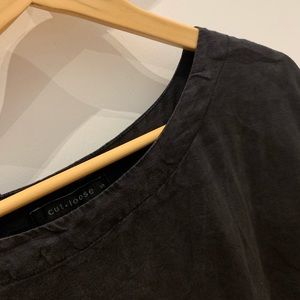 Relaxed linen crop top